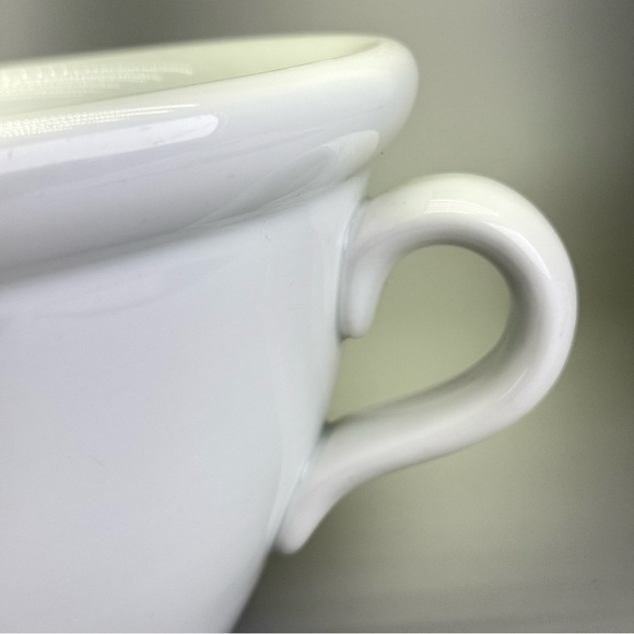 H & C Chodau Czechoslovakia White Soup Tureen with Handles - Picture 7 of 12